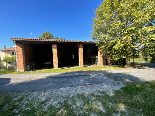 Propriete à vendre 32 pièces AIGUEFONDE (81)