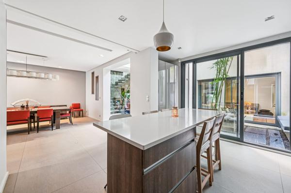 Vente Hôtel particulier Paris 15 7 Pièces 300 m²