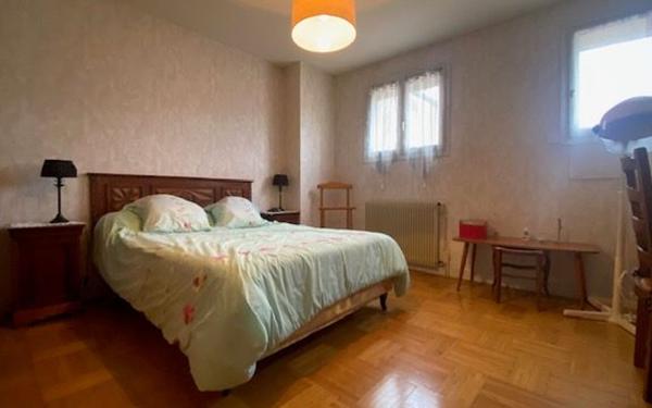 Maison à vendre    5 pièces • 125,30 m2 Rochefort