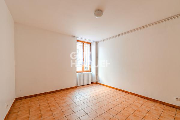 Appartement  2 pièces de 51 m2 en centre-ville