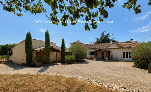 Maison de charme avec piscine et jardin arboré