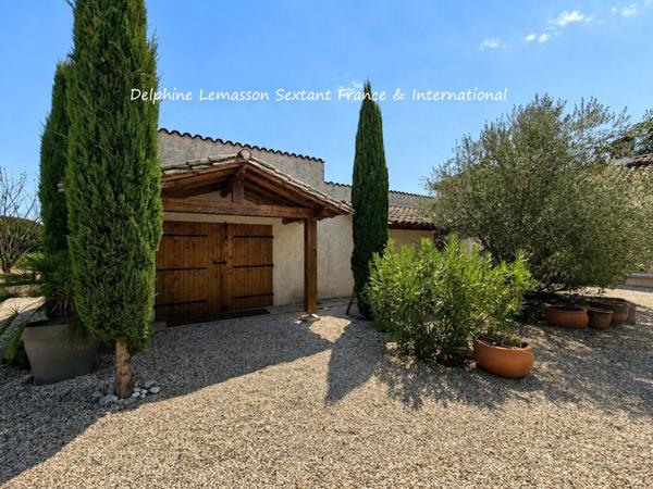 Maison de charme avec piscine et jardin arboré