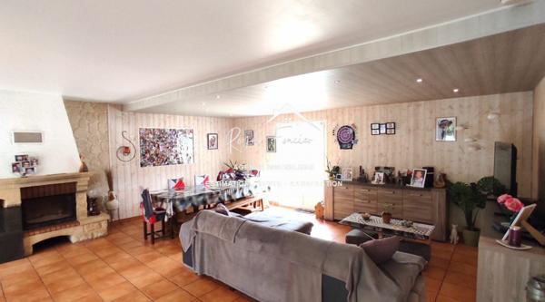 Dans un cadre buccolique, un cadre paisible, venez poser vos valises dans cette villa contemporaine