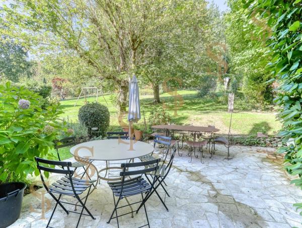 Belle propriété familiale avec 2300m² de terrain