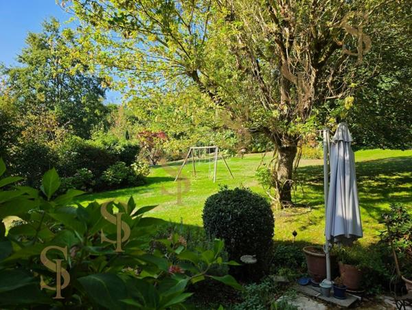 Belle propriété familiale avec 2300m² de terrain