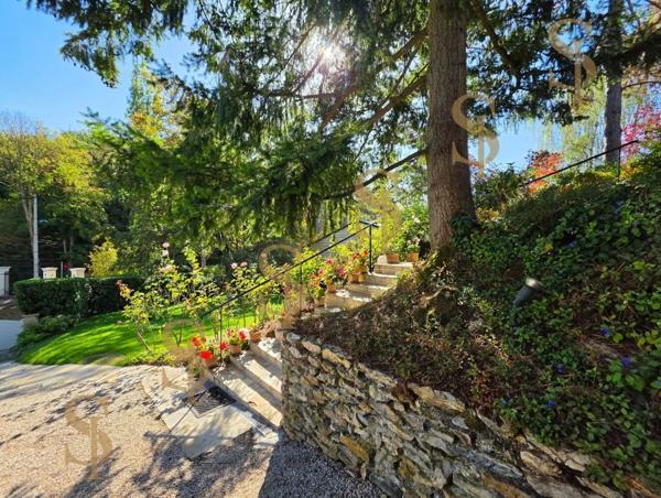 Belle propriété familiale avec 2300m² de terrain