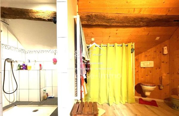 Bien stiué, maison ancienne très agréable