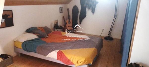 Bien stiué, maison ancienne très agréable