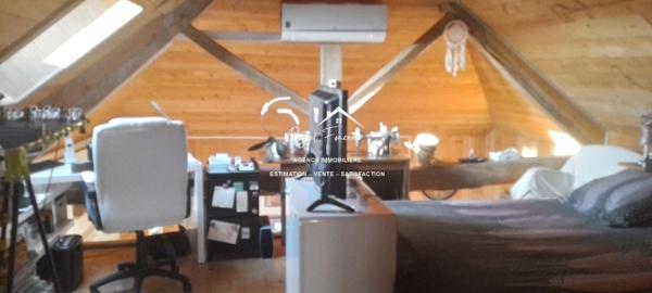 Bien stiué, maison ancienne très agréable