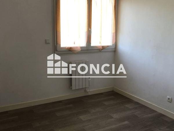 Location Appartement 2 pièces 48.43 m² - 11 RUE DU POITOU Quimper 29000