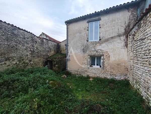 Maison avec dépendances