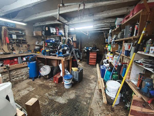 Maison avec dépendances