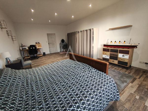 Maison avec dépendances