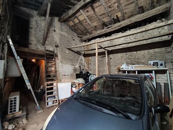 Maison avec dépendances