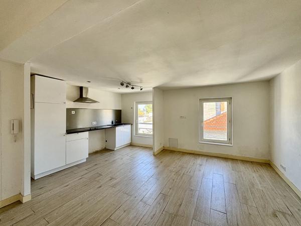 Avignon Intra Muros rue Saint Agricol T1 de 27.05 m2