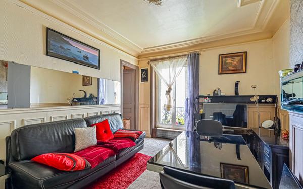 Appartement à vendre    2 pièces • 39,78 m2 Paris 18