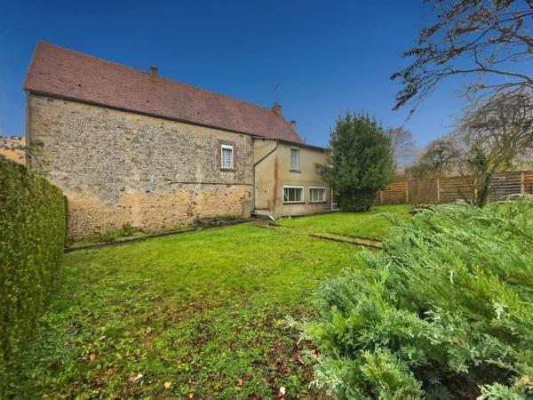 BAILLEUL 61160 maison 3 chambres libre , terrain clos 961 m²