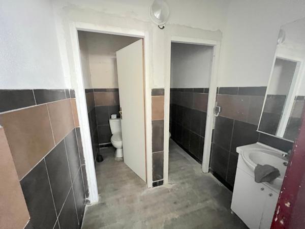 Entrepôt de 700 m²