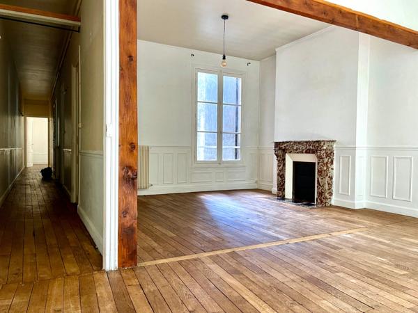 Dpt Marne (51), à vendre REIMS appartement T2 de 66,5 m², un balcon exposé sud-ouest, un grenier;