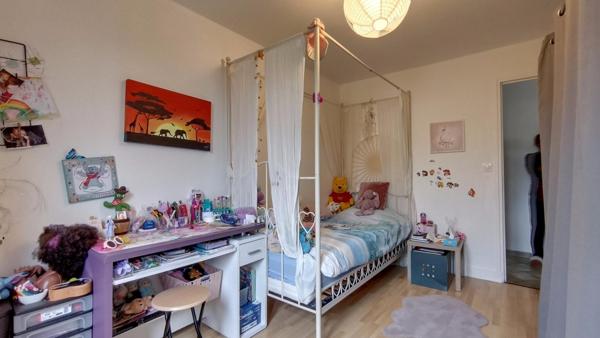 Maison 85m2, 5 pièces , jardin 483m2