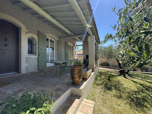 Villa Provençale 4 chambres avec piscine garage et au calme