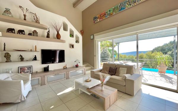 Maison à vendre    6 pièces •  Saint-Mathieu-de-Tréviers