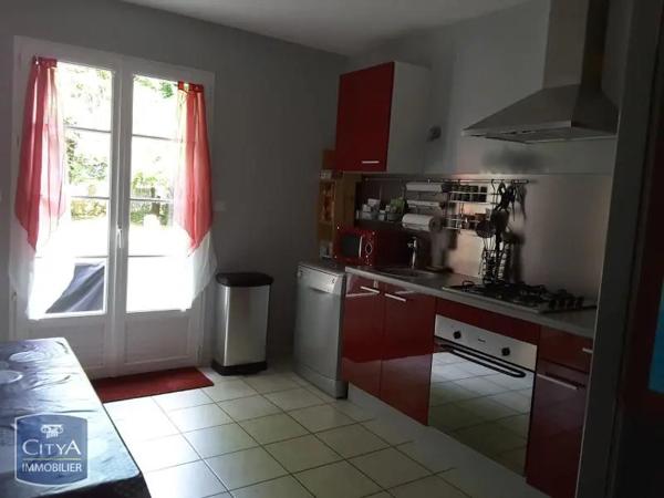 Maison à louer 5 pièces 90m² Luynes (37230)