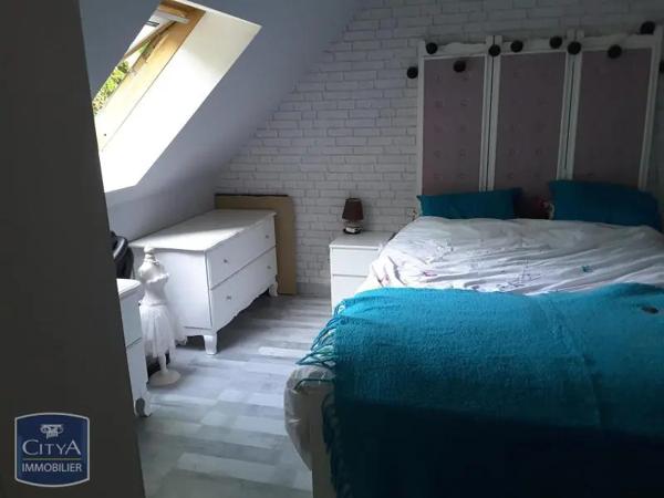 Maison à louer 5 pièces 90m² Luynes (37230)