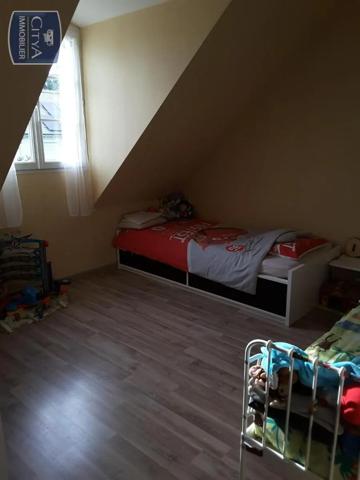 Maison à louer 5 pièces 90m² Luynes (37230)