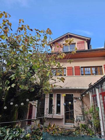 Maison de village avec fort potentiel – Possibilité de créer deux appartements indépendants