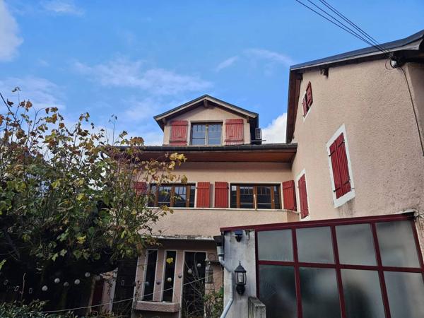 Maison de village avec fort potentiel – Possibilité de créer deux appartements indépendants