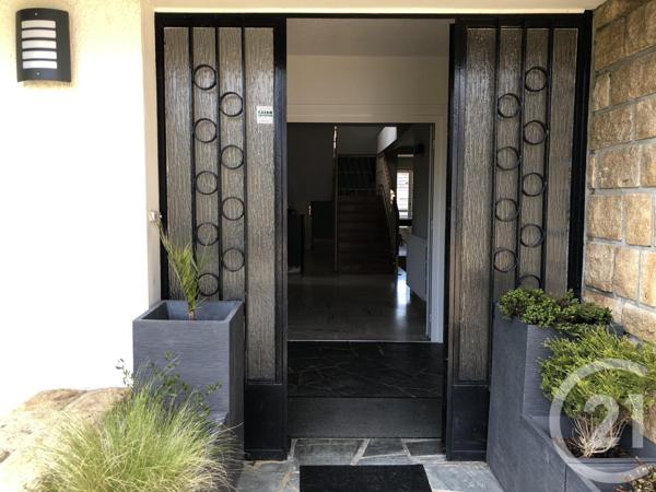 Maison à vendre  8 pièces - 225,60 m2 DONVILLE LES BAINS - 50