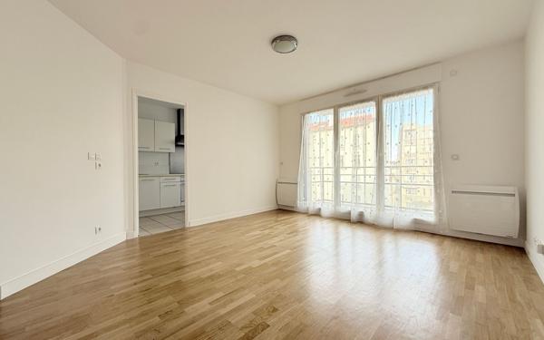 Appartement à vendre    2 pièces • 51,86 m2 Vanves