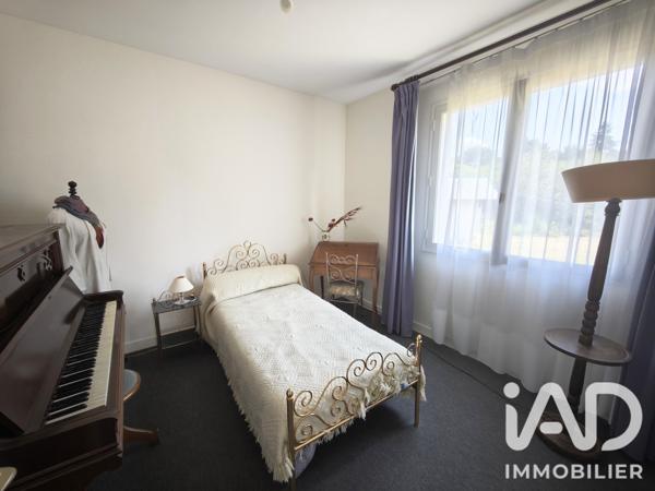 Maison à vendre 7 pièces 200 m² Noyal-Châtillon-sur-Seiche