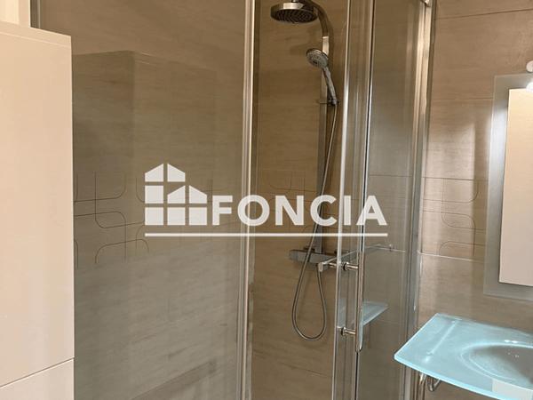 Location Studio meublé 26.28 m² - 88 RUE LAREVELLIERE Angers 49100