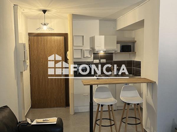 Location Studio meublé 26.28 m² - 88 RUE LAREVELLIERE Angers 49100