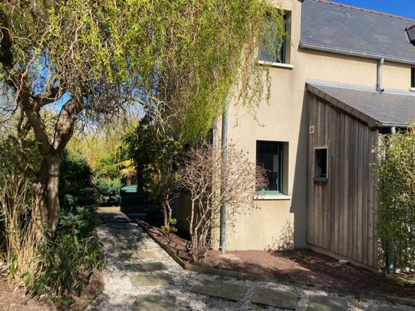 MAISON SAINT LUNAIRE  35800 3 pièce(s) 143 m2