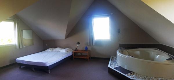 MAISON SAINT LUNAIRE  35800 3 pièce(s) 143 m2