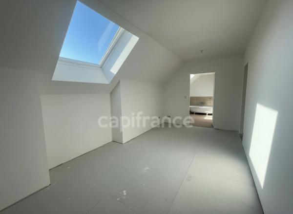 MAISON NEUVE 4 CHAMBRES.