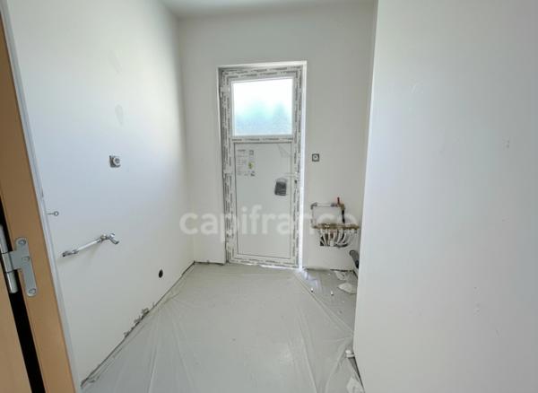 MAISON NEUVE 4 CHAMBRES.