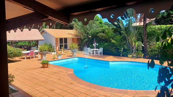 Maison à REMIRE-MONTJOLY, 97354 - 6 pièces 350m²