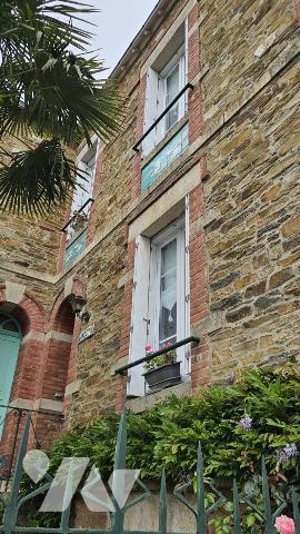 Propriété pierre en centre ville