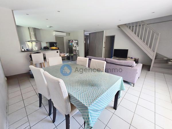 À vendre - Maison individuelle, 5 pièces située à Narcastet (64510)