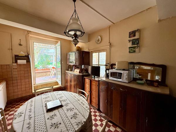 MAZERES : Rare en hypercentre ! Maison de caractère avec jardin et garage