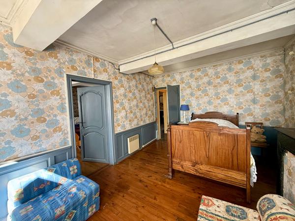 MAZERES : Rare en hypercentre ! Maison de caractère avec jardin et garage