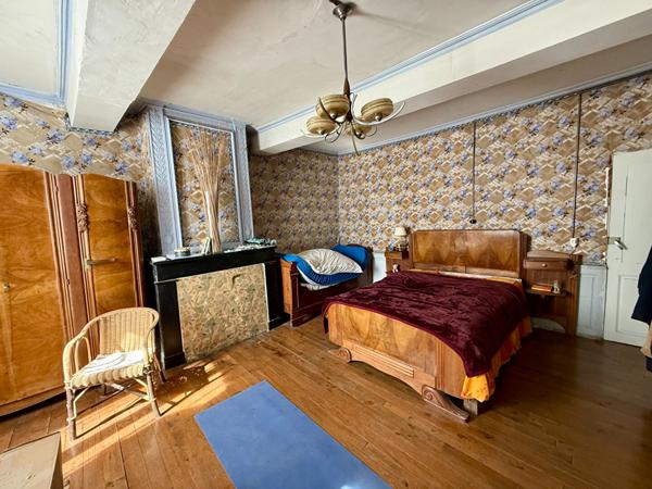 MAZERES : Rare en hypercentre ! Maison de caractère avec jardin et garage