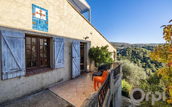 Maison à vendre    4 pièces • 141 m2 Colomars