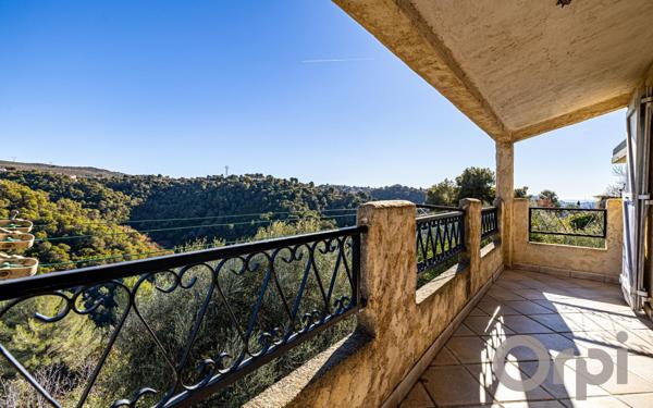 Maison à vendre    4 pièces • 141 m2 Colomars