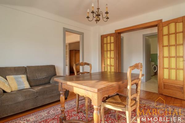 Appartement 130 m², grand garage, terrain