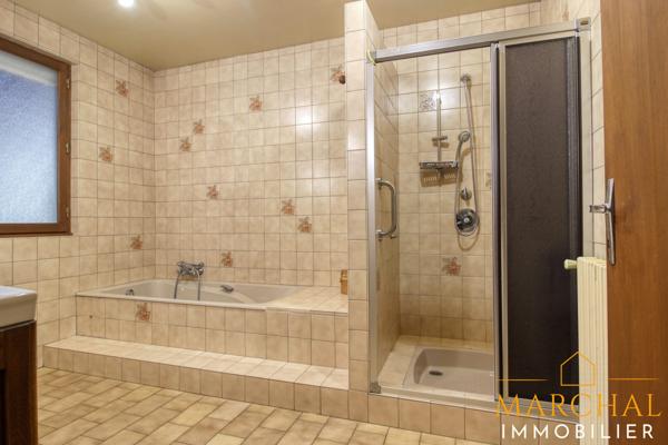 Appartement 130 m², grand garage, terrain
